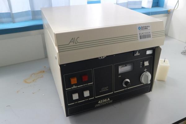 50#2718 Arredi e strumetni da laboratorio in vendita - foto 4