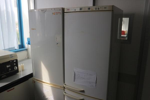 50#2718 Arredi e strumetni da laboratorio in vendita - foto 10