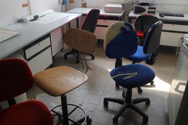 51#2718 Arredi e attrezzatura da laboratorio in vendita - foto 8