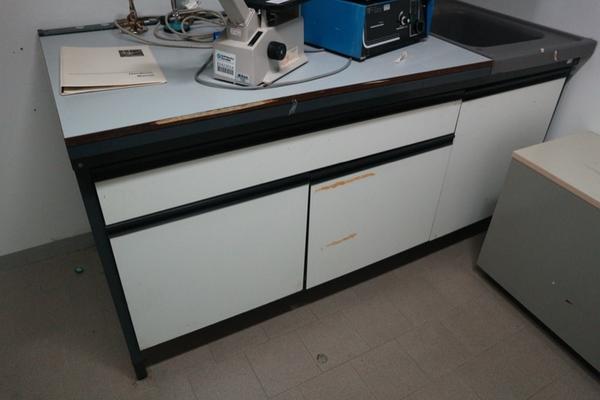57#2718 Arredi e attrezzatura da laboratorio in vendita - foto 1