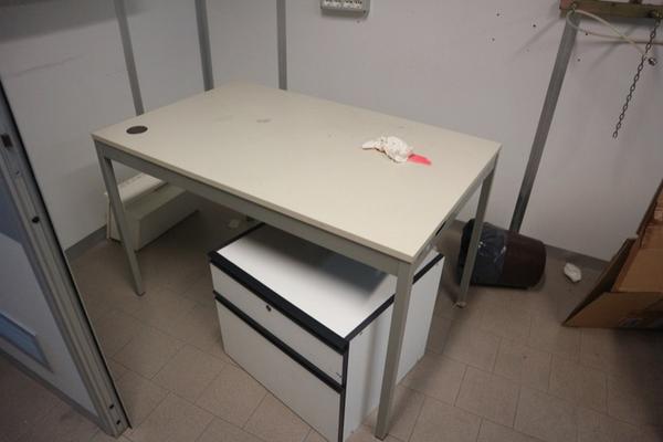 60#2718 Arredi da laboratorio in vendita - foto 3