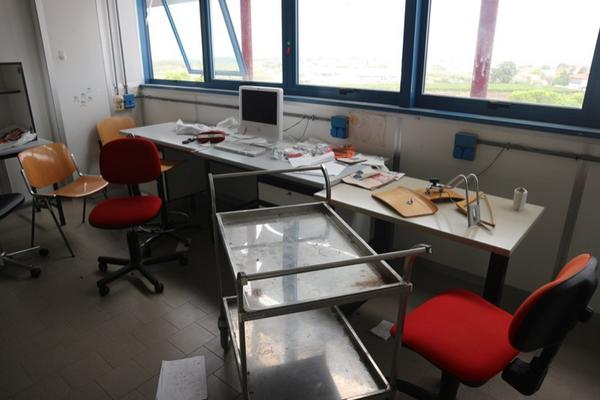 66#2718 Arredi e attrezzature laboratorio in vendita - foto 6