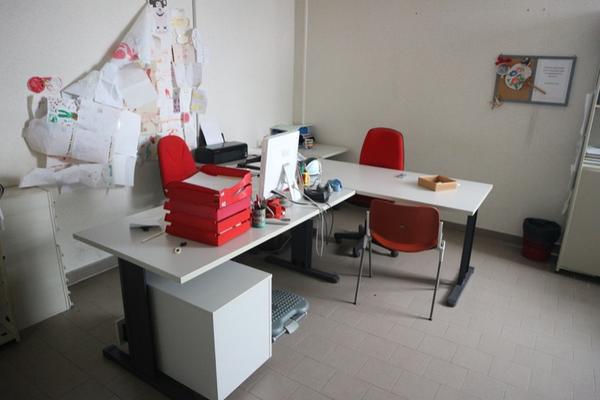 70#2718 Arredi ufficio in vendita - foto 2