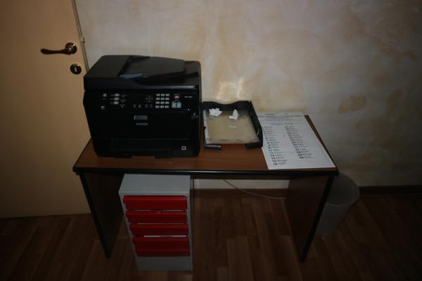 2#2737 Arredi e attrezzature ufficio in vendita - foto 2