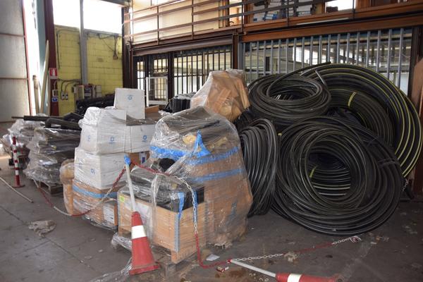 16#2738 Tubi in materiale plastico in vendita - foto 16
