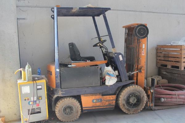 Carrelli elevatori in vendita