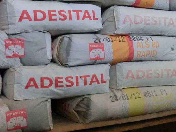 96#2746 Scaffalatura e partite di prodotti cementizi in vendita - foto 12