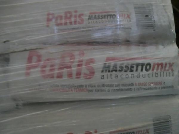 96#2746 Scaffalatura e partite di prodotti cementizi in vendita - foto 18