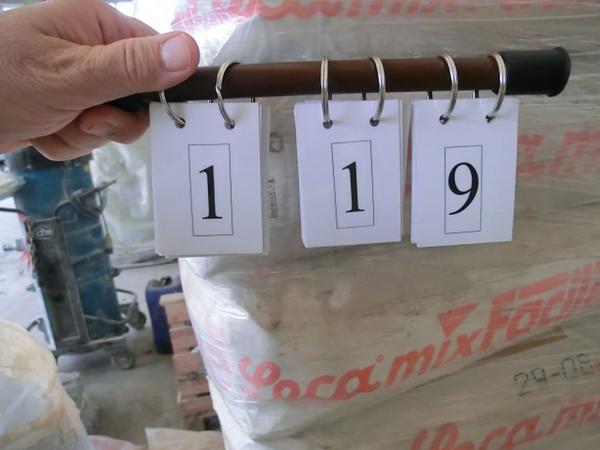 96#2746 Scaffalatura e partite di prodotti cementizi in vendita - foto 51
