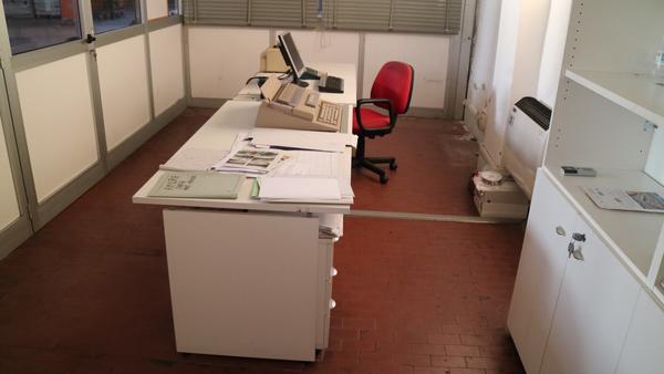 1#2749 Arredi e macchine da ufficio in vendita - foto 1