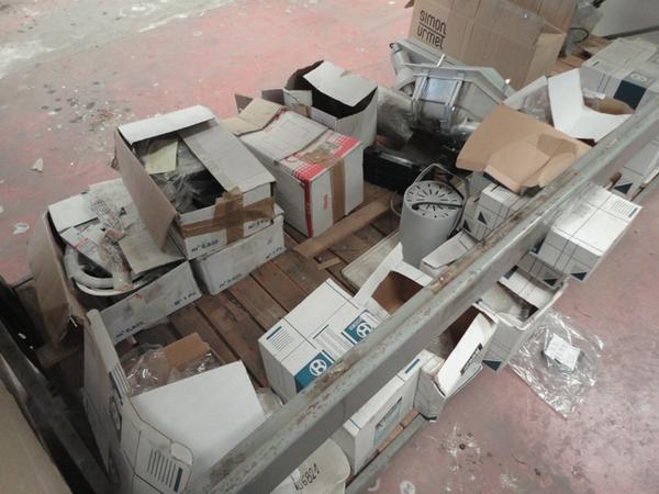16#2756 Materiale elettrico Iboco e Vortice in vendita - foto 2
