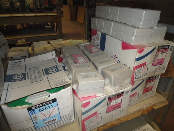 16#2756 Materiale elettrico Iboco e Vortice in vendita - foto 16