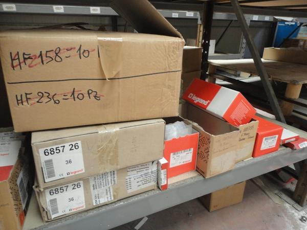 19#2756 Materiale elettrico Legrand in vendita - foto 11
