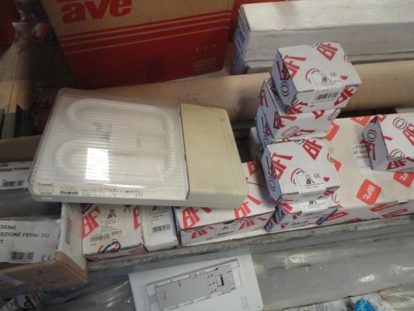 20#2756 Materiale elettrico Mareco BFT e Beghelli in vendita - foto 2