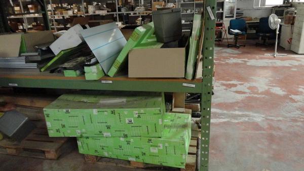 114#2759 Utensili da lavoro e colla in vendita - foto 4