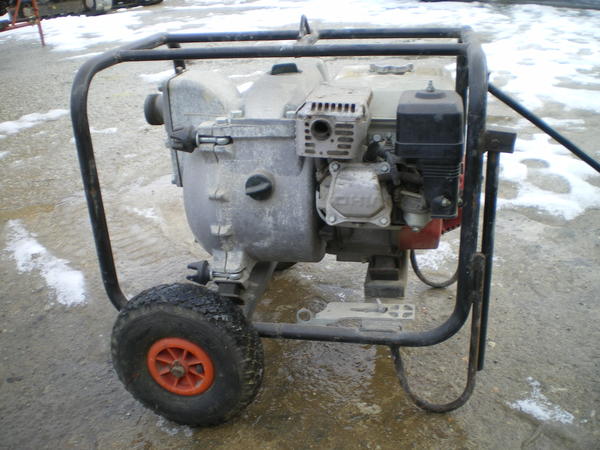 60#2762 Pompa carrellata Honda in vendita - foto 2