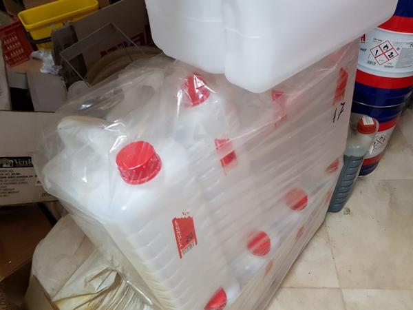 1#2797 Bidoni in plastica in vendita - foto 2