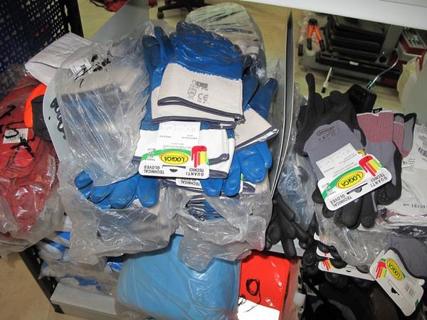 2#2797 Abbigliamento da lavoro in vendita - foto 15