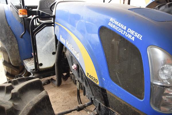 15#2799 Trattore New Holland 40-20 in vendita - foto 6