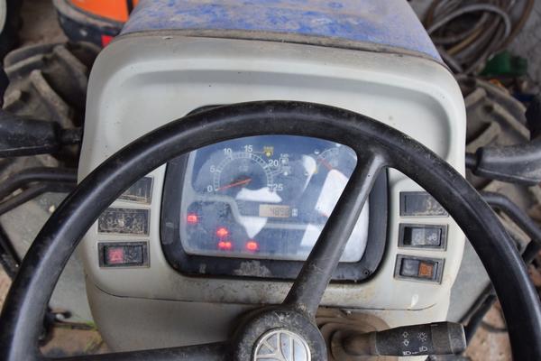 15#2799 Trattore New Holland 40-20 in vendita - foto 12