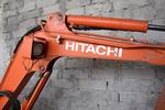 Image 11 - Hitachi mini excavator - Lot 16 (Auction 2799)