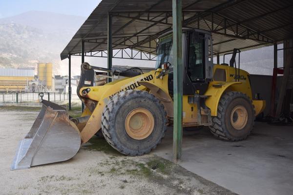 17#2799 Pala New Holland in vendita - foto 1
