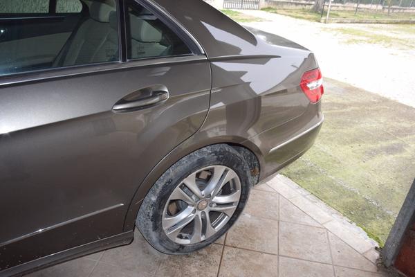 7#2799 Autovettura Mercedes E 350 in vendita - foto 2