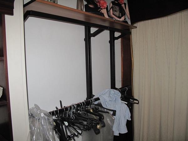 2#2805 Arredi per negozio di abbigliamento in vendita - foto 23