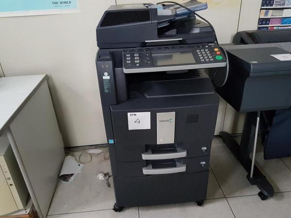 1#2808 Attrezzature elettroniche e arredi ufficio in vendita - foto 1