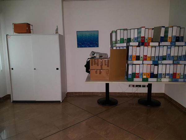 1#2808 Attrezzature elettroniche e arredi ufficio in vendita - foto 11