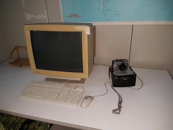 1#2808 Attrezzature elettroniche e arredi ufficio in vendita - foto 17