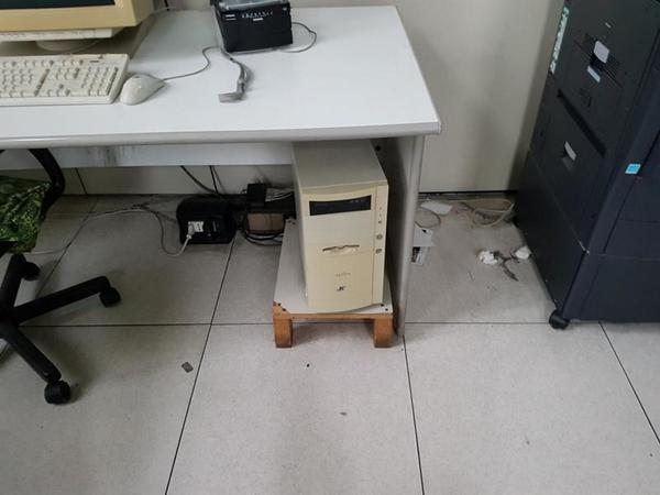 1#2808 Attrezzature elettroniche e arredi ufficio in vendita - foto 18