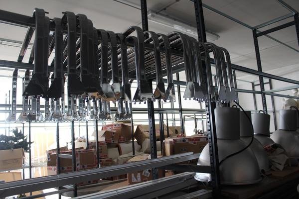 1#2810 Attrezzature per negozio di abbigliamento in vendita - foto 24