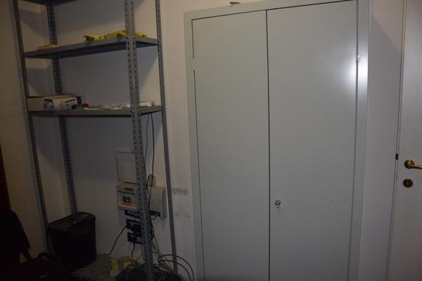 1#2819 Arredi e attrezzature ufficio in vendita - foto 10