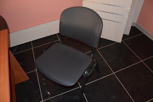 1#2819 Arredi e attrezzature ufficio in vendita - foto 31