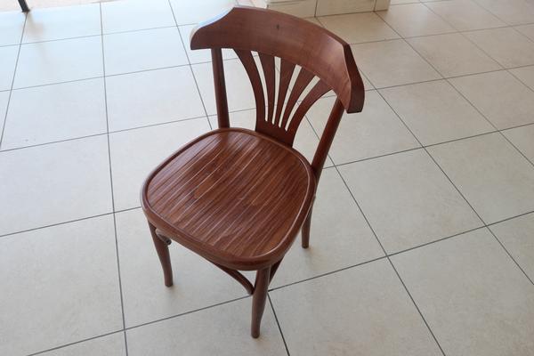 25#2823 Sedie in legno in vendita - foto 1