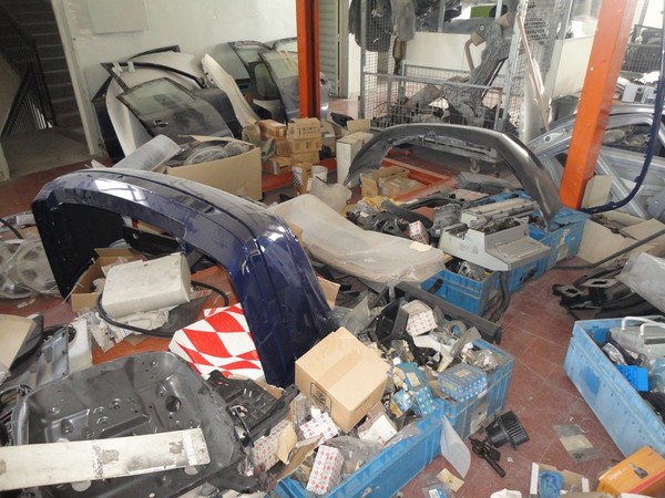 13#2830 Ricambi di auto Volkswagen e Audi in vendita - foto 2