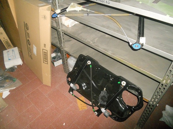 13#2830 Ricambi di auto Volkswagen e Audi in vendita - foto 217