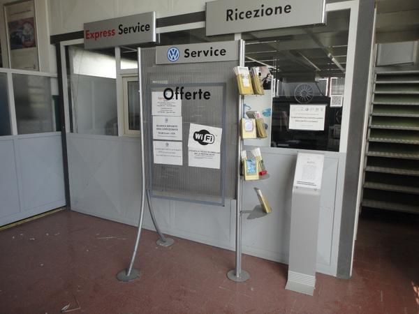 16#2830 Espositori ed insegne in vendita - foto 22