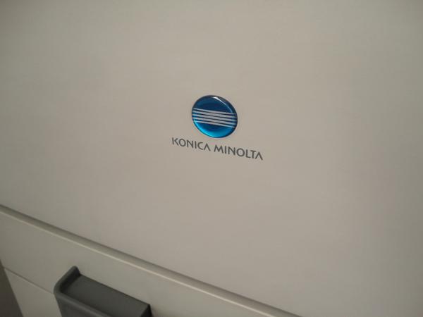 23#2830 Fotocopiatrice Konica Minolta e arredi sala esposizione in vendita - foto 8
