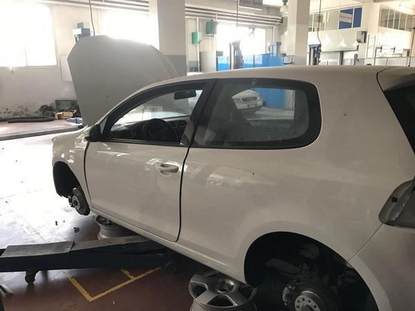 3#2830 Volkswagen Golf pezzi di ricambio in vendita - foto 5