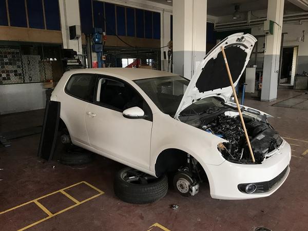 3#2830 Volkswagen Golf pezzi di ricambio in vendita - foto 6