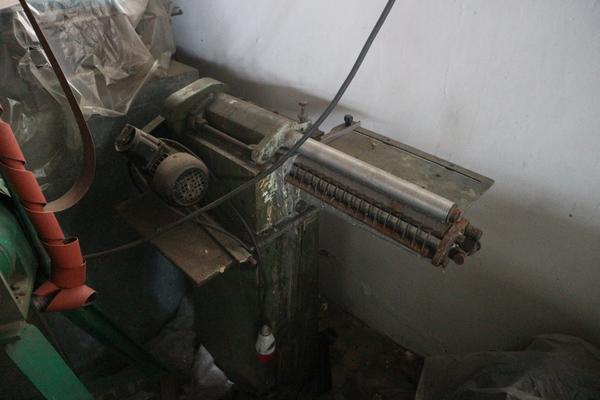20#2858 Spargitore di collae e forno di essiccazione in vendita - foto 1