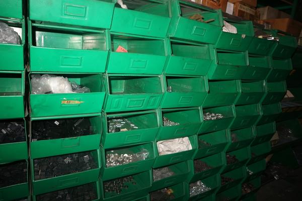 36#2858 Contenitori e minuterie metallici in vendita - foto 3