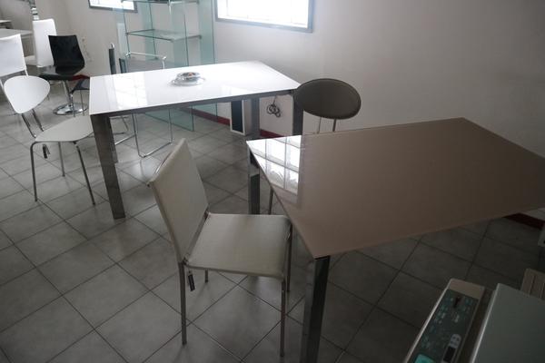 38#2858 Tavoli e sedie in vendita - foto 1