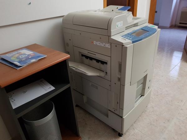 1#2895 Arredi e attrezzature ufficio in vendita - foto 18