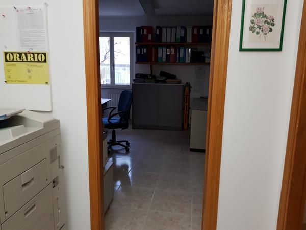 1#2895 Arredi e attrezzature ufficio in vendita - foto 24