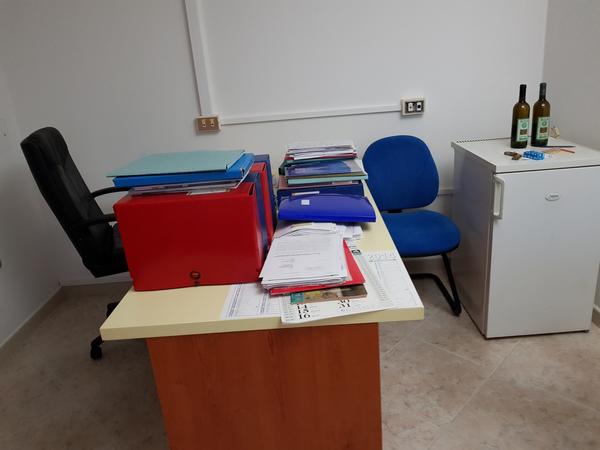 1#2895 Arredi e attrezzature ufficio in vendita - foto 45