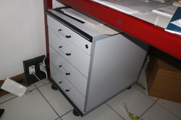 1#2905 Arredi e attrezzature ufficio in vendita - foto 4
