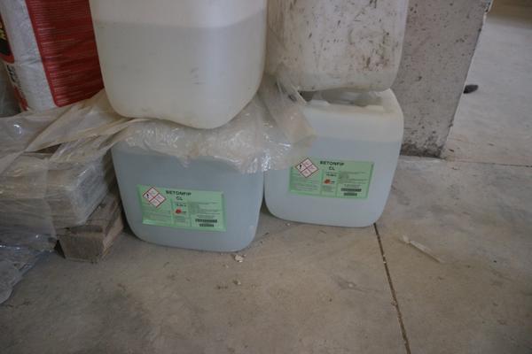 22#2905 Sacchi Kerakoll e attrezzature edili in vendita - foto 7